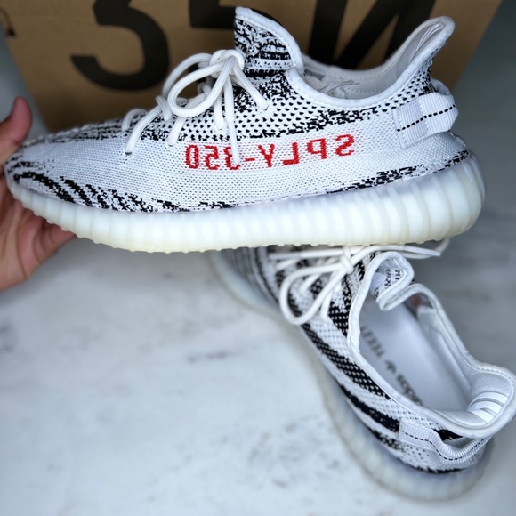 Adidas Yeezy Boost V2 Zebra White Black Red CP9654 Mens size 11.5 NW main image 5